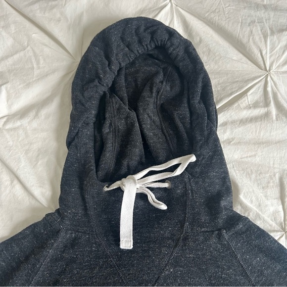 Nike Women’s lightweight hoodie - Picture 3 of 5